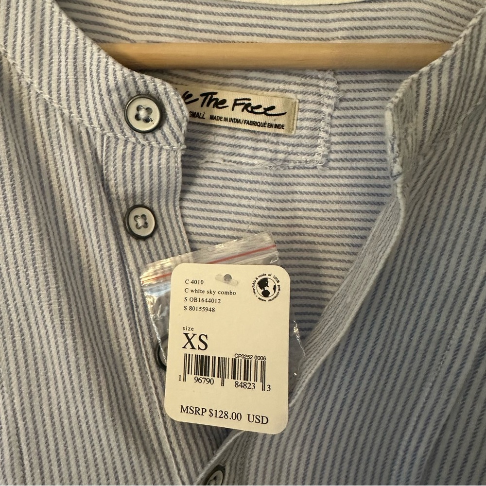 ⭐️ We The Free Blue Striped Button-Up Shirt - Picture 2 of 8